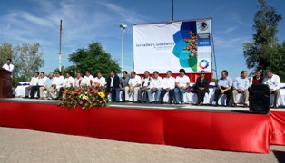Alcalde Refrenda Compromiso para Construcción del Puente Vado en Los Ramírez