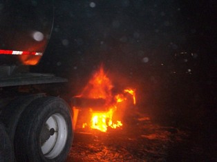 SE INCENDIA CAMIÓN CON MILES DE LITROS DE LECHE