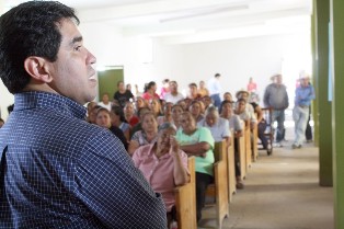 Alcalde Refrenda Compromiso para Construcción del Puente Vado en Los Ramírez
