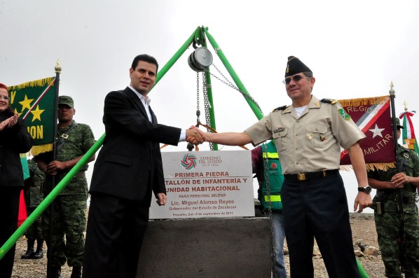 COLOCA MAR PRIMERA PIEDRA DE CUARTEL MILITAR EN FRESNILLO