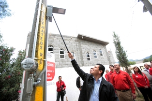 INAUGURA MAR OBRAS DE BENEFICIO SOCIAL EN MACHINES