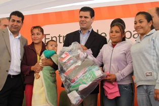VALORA SMDIF APOYOS POR PARTE DEL GOBERNADOR MIGUEL ALONSO
