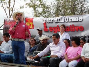 EL DIPUTADO BENJAMIN MEDRANO QUEZADA, LE CUMPLE A LA GENTE