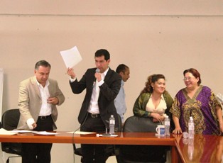 ESTABLECEN MUNICIPIO Y COMERCIANTES NUEVA MINUTA PARA LA CONSOLIDACIÓN DE OBRA HIDRÁULICA EN ZONA CENTRO