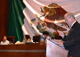 ABONEMOS A RESOLVER LOS GRANDES TEMAS SIN VISIONES DE CORTO PLAZO: ESAÚ HERNÁNDEZ
