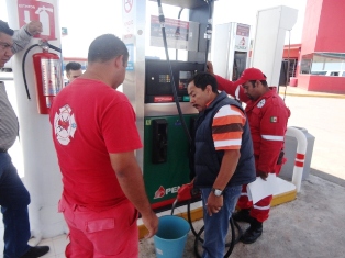 CONTINÚA PROTECCIÓN CIVIL VERIFICACIÓN DE GASOLINERAS EN EL ESTADO