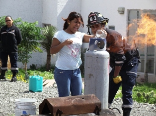INICIA PC FRESNILLO CAMPAÑA “PLAN FAMILIAR DE PROTECCIÓN CIVIL”