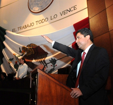 COMPARECIÓ ENRIQUE FLORES MENDOZA