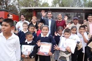 EMPRENDE MUNICIPIO, DISTRIBUCIÓN DE 15 MIL PAQUETES DE ÚTILES ESCOLARES EN TODO GUADALUPE