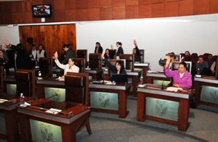 PENAS MÁS SEVERAS A VIOLADORES