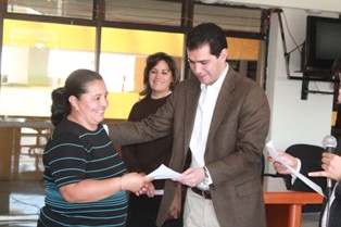 ENTREGA MAR APOYOS SOCIALES POR 4 MDP