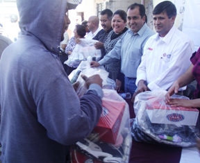 ENTREGA GODEZAC APOYOS INVERNALES A POBLACIÓN VULNERABLE DE VALPARAÍSO