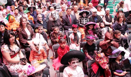 EMOTIVA PARTICIPACIÓN DE ESTUDIANTES FRESNILLENSES EN EL ‘PRIMER FESTIVAL DE DÍA DE MUERTOS’