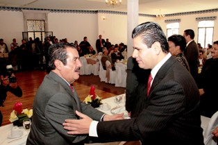 AUTORIDADES MUNICIPALES Y TRANSITO DEL ESTADO LLEVAN A CABO INTERESANTE CAMPAÑA