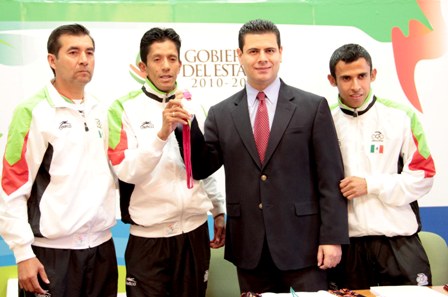 RECONOCE GOBERNADOR A JUAN CARLOS ROMERO, MEDALLISTA DE PLATA EN LOS JUEGOS PANAMERICANOS