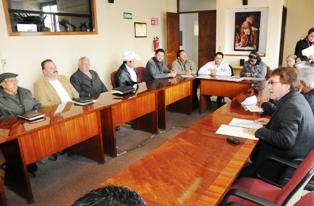 SOLICITAN APOYO PRODUCTORES Y COMERCIALIZADORES