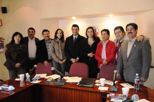 APLICAN EXÁMENES DE CONFIANZA