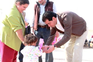 REITERA RAFAEL FLORES SU COMPROMISO CON GUADALUPE
