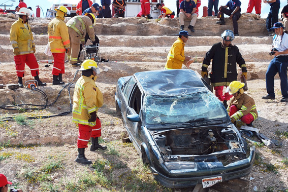 MOVILIZAN CUERPOS DE RESCATE CON FALSA NARCO-FOSA