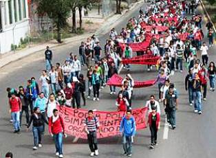 MARCHA EN BOULEVARD Y CENTRO HISTÓRICO POR MANIFESTACIÓN