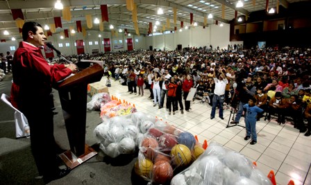 CON UNA INVERSIÓN SUPERIOR A 287 MIL PESOS, EL ALCALDE DE FRESNILLO INAUGURÓ UN AULA ESCOLAR EN LEOBARDO REYNOSO