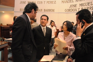 ENCABEZA MAR HOMENAJE A MAESTROS