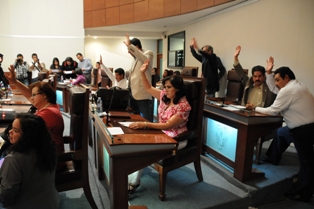APRUEBAN DIPUTADOS CAMBIOS EN LOS DIFERENTES INFORMES DE ACTIVIDADES