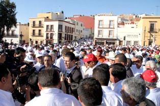 CELEBRAN SERVIDORES PÚBLICOS SU SEXTO CONCURSO DE DISFRACES