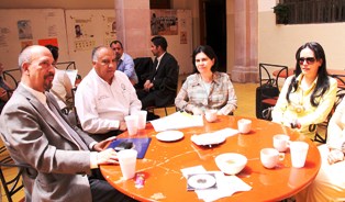 SUPERVISA LUCÍA ALONSO ESPACIO DE ALIMENTACIÓN DE LA ESCUELA NORMAL 