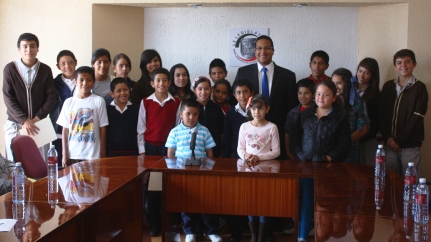 ANUNCIA RAFAEL FLORES OBRAS DE CARÁCTER SOCIAL A HABITANTES DE LA COMUNIDAD DE ZÓQUITE