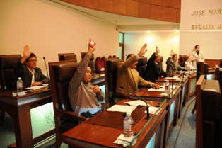 REALIZA MAR CAMBIOS EN SU GABINETE
