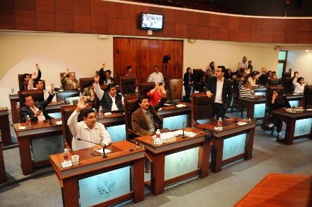 APRUEBAN CANDIDATURAS INDEPENDIENTES