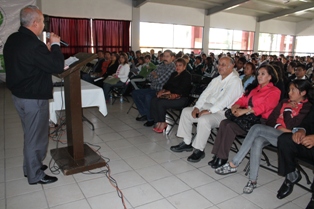RECIBEN ALUMNOS DE SECUNDARIA CONFERENCIAS PARA COMBATIR EL 