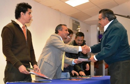 ENTREGAN PREMIO A LOS MEJORES ALTARES