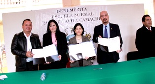 CELEBRA SEDIF CONVENIO DE VINCULACIÓN Y COLABORACIÓN CON LA ESCUELA NORMAL MANUEL ÁVILA CAMACHO