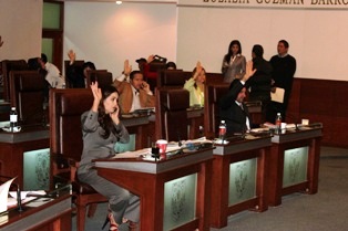 FIRMAN CONVENIO DE REUBICACIÓN  DEL TIANGUIS DE TRES CRUCES