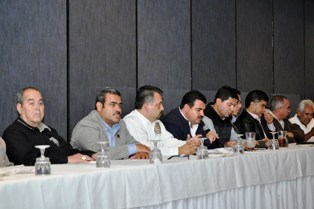 CAPACITAN A 22 POLICÍAS MUNICIPALES DE ZACATECAS COMO “AMIGOS DEL TURISTA”