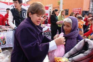 ENTREGA DIF PROGRAMA SUMANDO A LOS ABUELOS