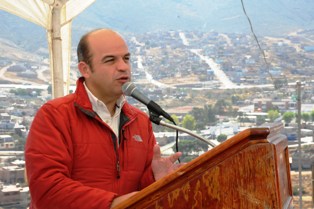 INAUGURA ARR CINCO CALLES EN LA COLONIA LAS CUMBRES