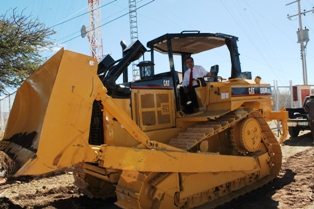 COMPRA AYUNTAMIENTO MAQUINARIA PARA CONSTRUCCIÓN