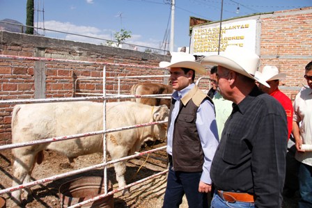ENTREGA JTM EQUIPAMIENTO A ESCUELAS
