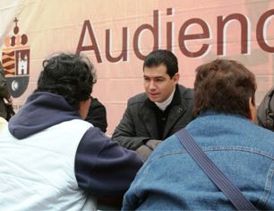 REANUDA RAFAEL FLORES MENDOZA AUDIENCIAS PÚBLICAS MUNICIPALES