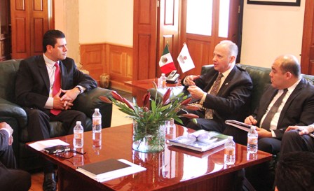 ESTRECHA MAR RELACIONES CON CÓNSUL GENERAL DE ESTADOS UNIDOS EN MONTERREY