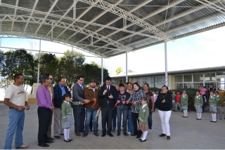 ENTREGA MUNICIPIO DOMO ESCOLAR A PRIMARIA EN CASA BLANCA