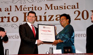 ENTREGA MAR MEDALLA AL MÉRITO MUSICAL CANDELARIO HUIZAR