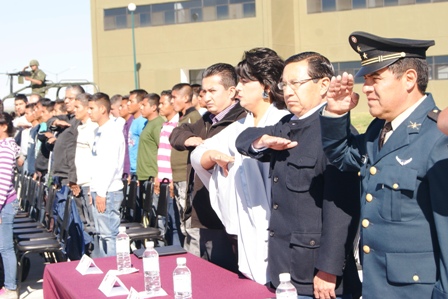 PARTICIPA ALCALDE EN CEREMONIA DE BIENVENIDA A SOLDADOS CLASE 1994 DEL SMN