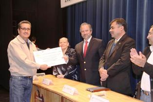 AYUNTAMIENTO ENTREGA APOYOS A LA UAZ CAMPUS JEREZ‏