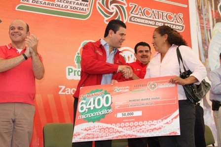 ENTREGA MAR CERCA DE 20 MDP EN MCIROCRÉDITOS A POBLADORES DE 28 MUNICIPIOS