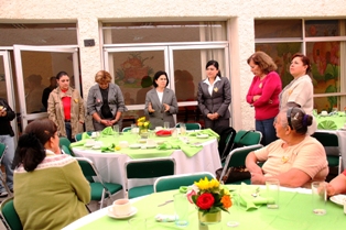 FESTEJAN A MAMÁS TRABAJADORAS DE CASA CUNA PLÁCIDO DOMING