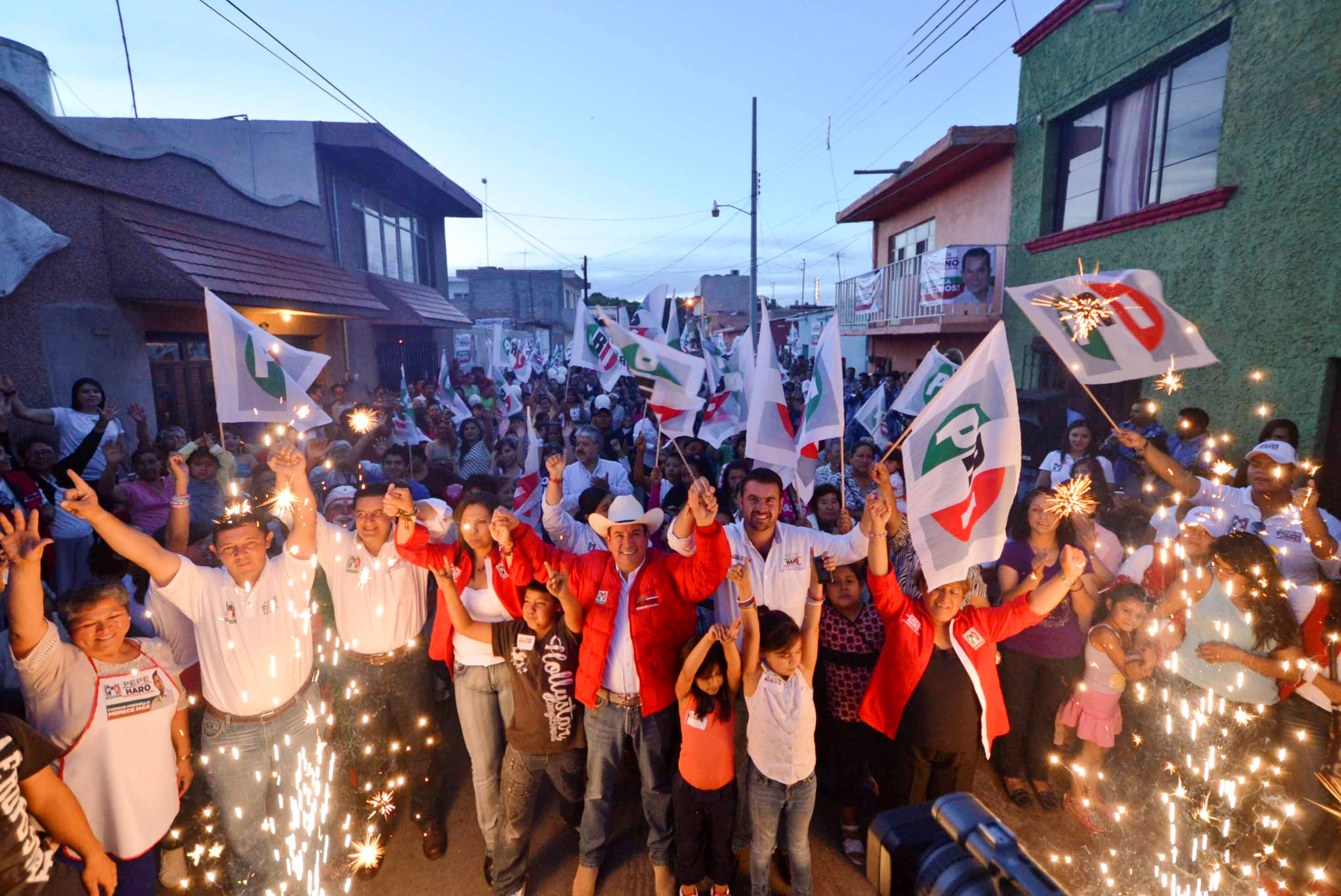 Promete Medrano reactivar el campo